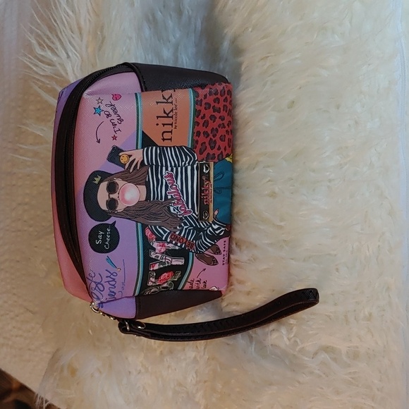 NIKKY BY NICOLE LEE COSMETIC BAG - Picture 1 of 16